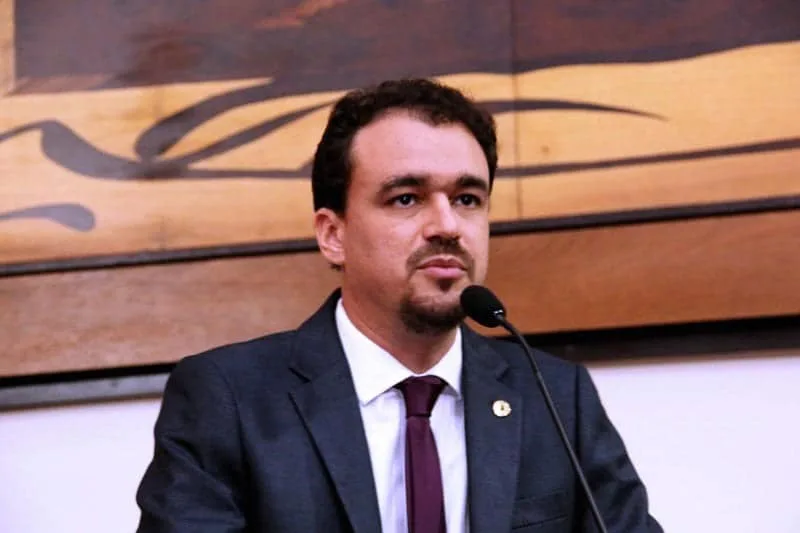 Deputado denuncia que escolas particulares estariam se negando a matricular alunos com deficiência