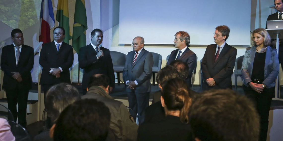 Dia do Acre reúne representantes da Amazônia e entidades parceiras em Paris