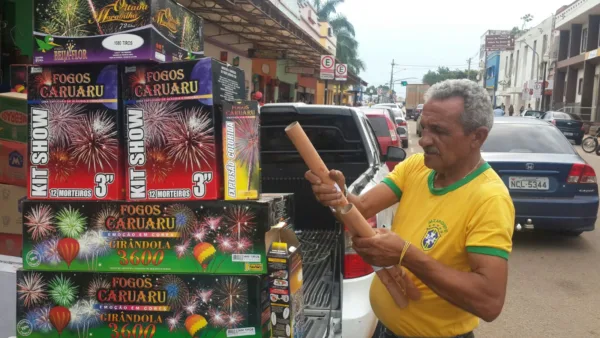 Venda de fogos de artifício cresce nos últimos dias do ano