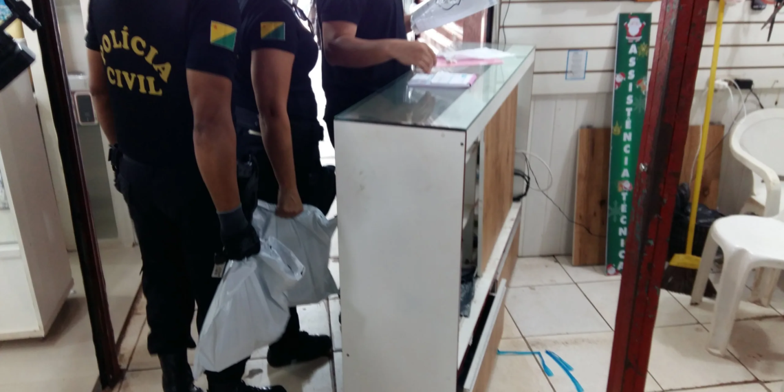 Mais de 500 aparelhos eletrônicos foram apreendidos em operação no Terminal Urbano