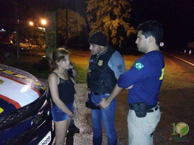 Jovem é presa tentando levar maconha para Brasileia na BR 317
