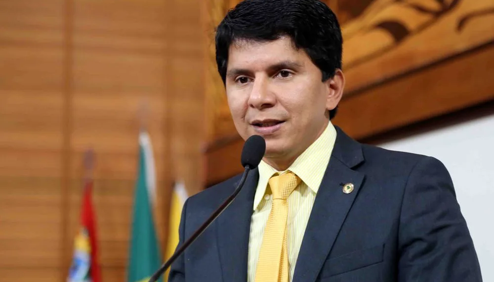 Deputado destaca as atividades na Comissão de Constituição e Justiça da Aleac em 2015