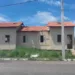 Mesmo com rondas policiais casas ainda não entregues no bairro Cabreúva são depredadas