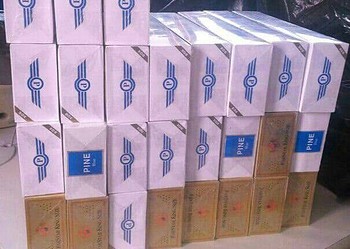 PRF apreendeu mais de 150 pacotes de cigarros em dois caminhões na |BR 364