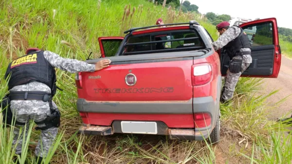 Polícia patrulha estradas e ramais no intuito de recuperar veículos