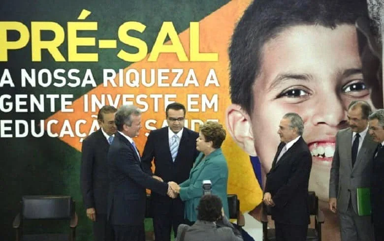 Projeto do Senado pode diminuir royalties do petróleo para educação e saúde