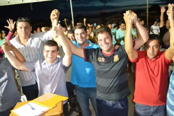 Senador e prefeito lançam obras de construção do Mercado do Peixe