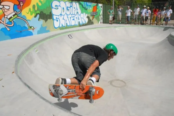 Skate Rock Festival deve reunir mais de 30 competidores de patins e skate