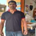 Bando armado invade Casa de Carne, rende proprietários e rouba R$ 5 mil e uma caminhonete