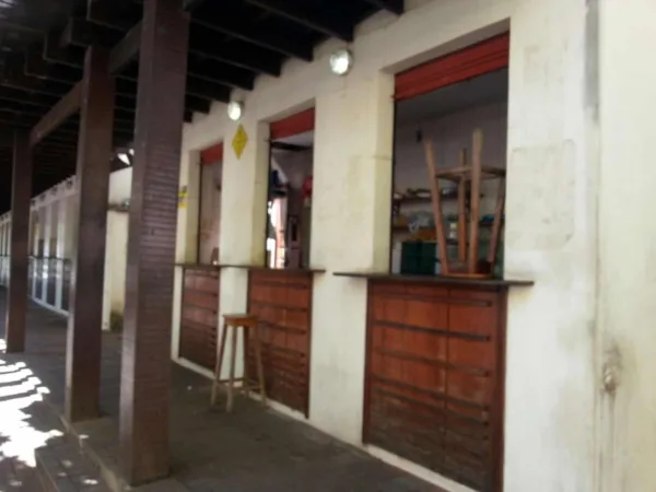 Após ter quiosque invadido mais uma vez, proprietário reclama da falta de segurança no Centro