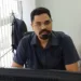 Rafael Albuquerque explica o que é o coworking. (Foto: Bruna Mello/ A GAZETA)