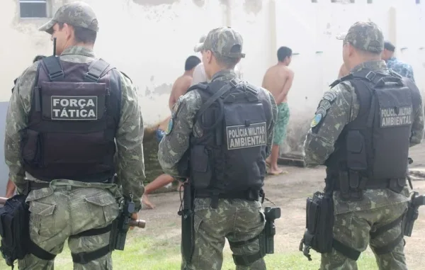 Polícia Militar e o Iapen realizam revista em presídio de Rio Branco