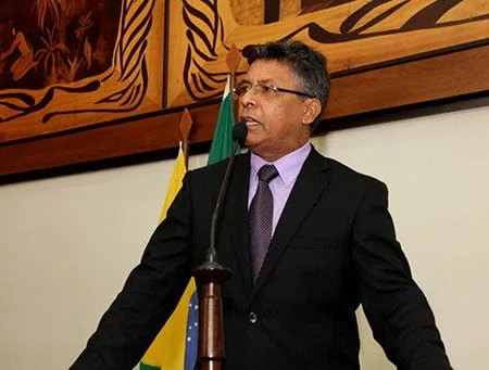 Antônio Pedro pede celeridade na construção de novo hospital de Xapuri