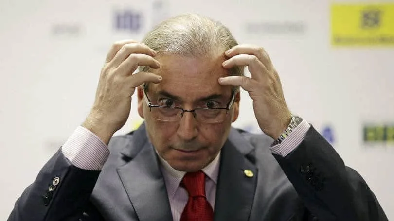 Câmara entra no STF contra decisão que barrou rito de impeachment