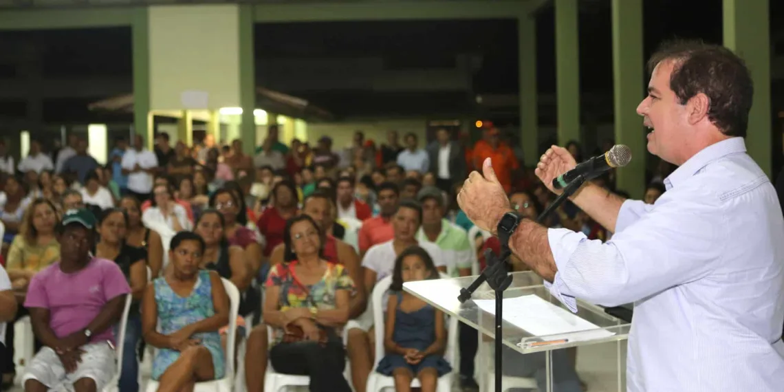 A meta é que crianças e adultos aprendam a ler até 2017. (Foto: Secom Acre)