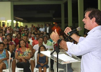 Governo lança programa de erradicação do analfabetismo na Cidade do Povo 5 A meta é que crianças e adultos aprendam a ler até 2017. (Foto: Secom Acre)