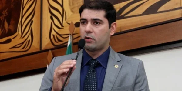 Nicolau Júnior pede resposta da Anac em relação à suspensão de pistas de pouso