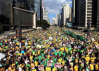 Após manifestação, Dilma Rousseff se reúne com ministros para avaliar atos do último domingo