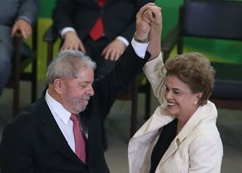 Lula e Dilma reforçam união. (Foto: Divulgação/Roberto Stuckert Filho/PR)