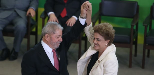 Lula e Dilma reforçam união. (Foto: Divulgação/Roberto Stuckert Filho/PR)