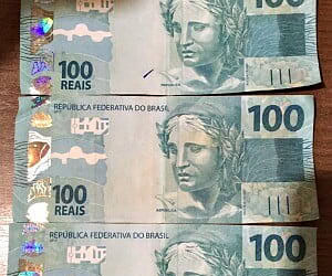 Jovem é preso com cédulas falsas 7 Jovem é preso com cédulas falsas