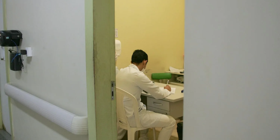 Saúde de Rio Branco deve publicar escala médica e todos os serviços das unidades de forma online