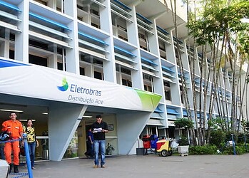 Conta de energia fica mais barata em abril; 180 mil consumidores serão beneficiados no Acre