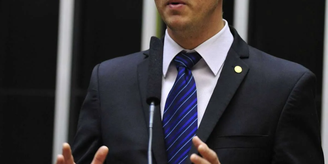 Leo de Brito comemora aprovação de verba de U$ 150 milhões ao Acre