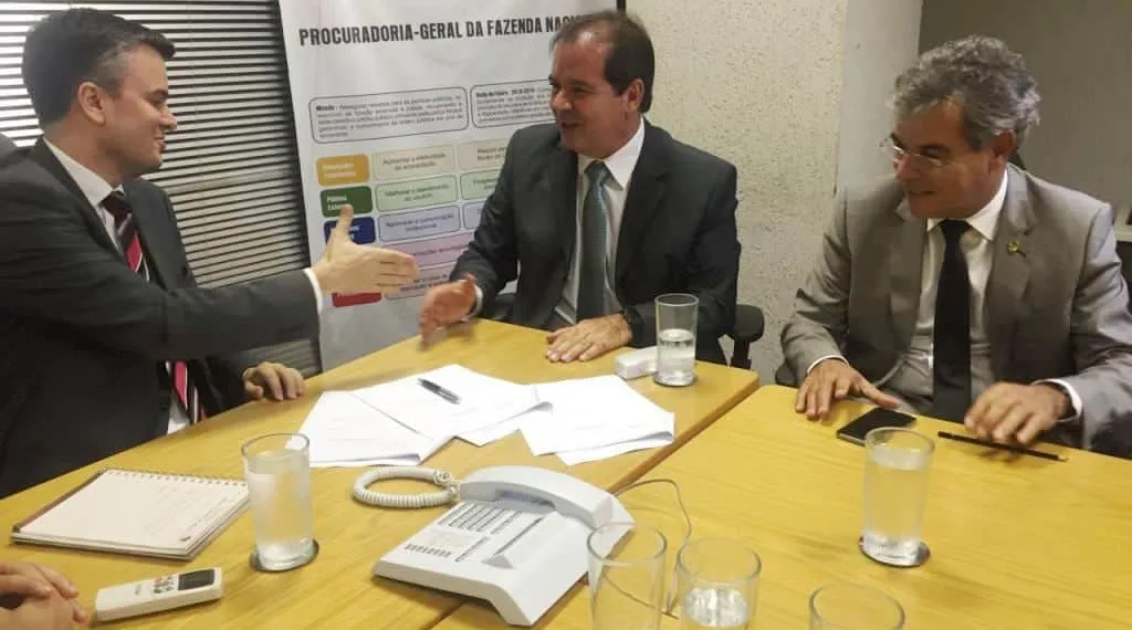 O ato de assinatura do contrato foi realizado ontem, no Ministério da Fazenda. (Foto: Agencia Acre)