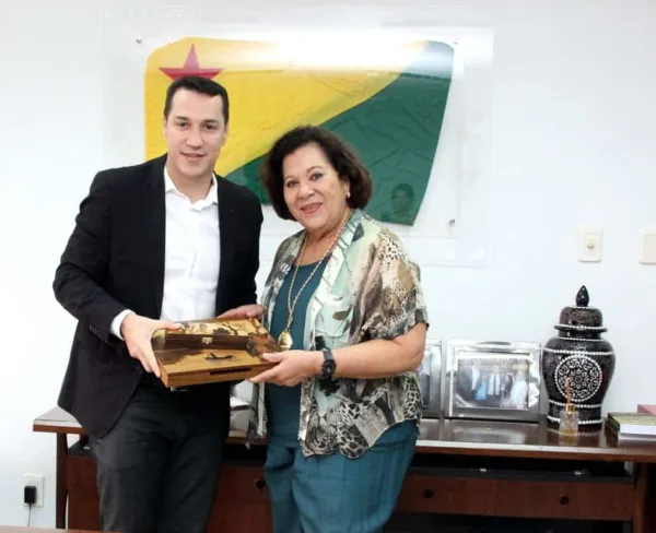 Ministra do STJ Eliana Calmon visita presidente da Aleac, Ney Amorim