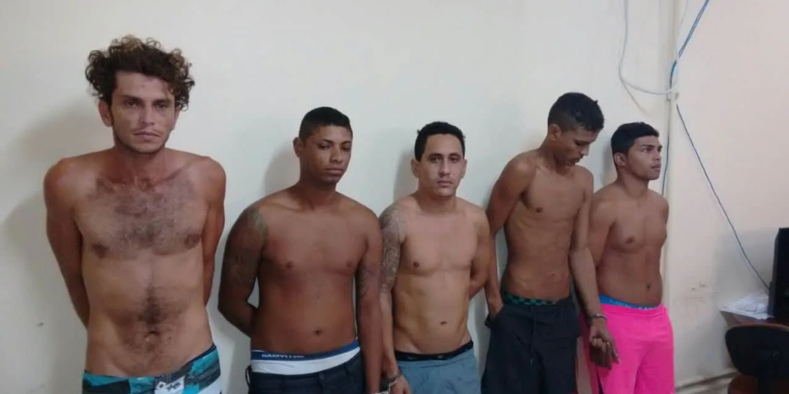 Polícia Civil prende oito suspeitos de diferentes roubos e recupera duas motos