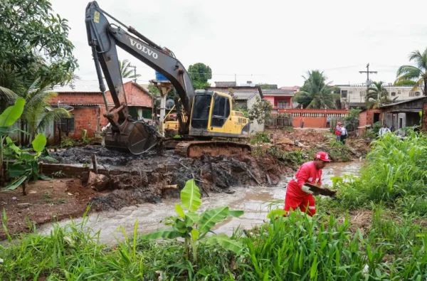 Rio Branco sofre com maior chuva dos últimos onze anos