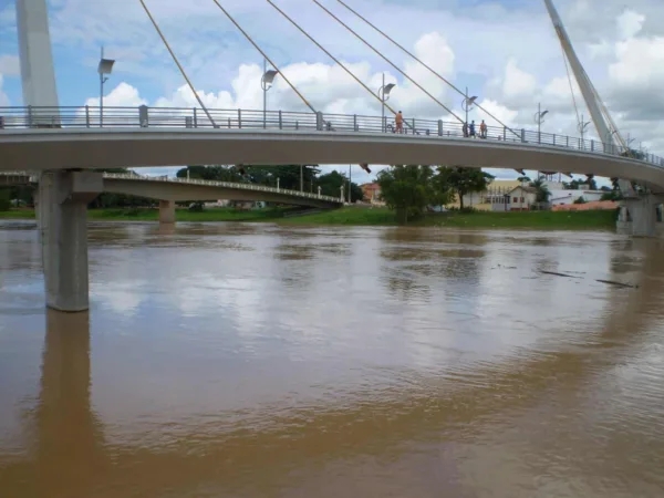Nível do Rio Acre baixa quase um metro em 24h e atinge marca de 6,60 metros