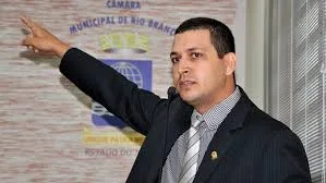 Vereador Gabriel Forneck comenta posse de Lula como ministro e critica juiz Sérgio Moro
