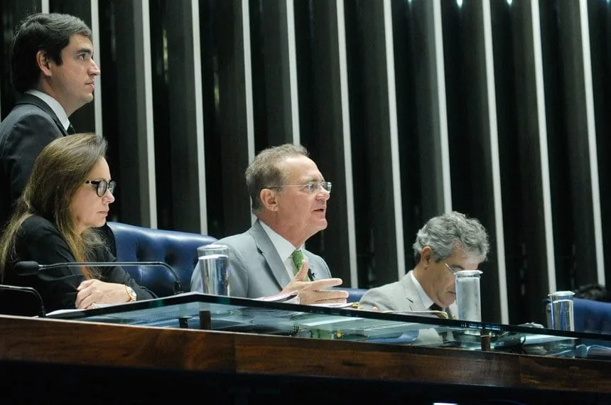 Senadores aprovam aumento de punição para quem bloquear vias públicas