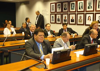 Flaviano defende legitimidade do impeachment