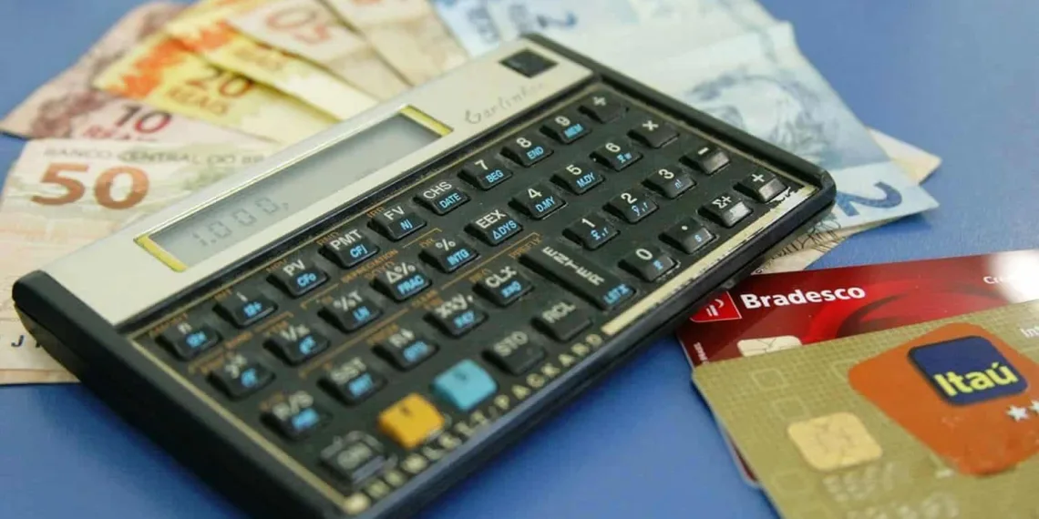 Acreanos acham que novo valor do salário mínimo de R$ 946 é baixo