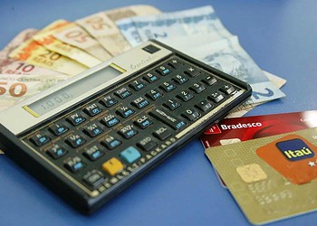 Acreanos acham que novo valor do salário mínimo de R$ 946 é baixo