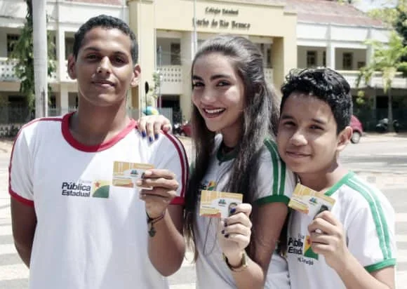 Procon orienta estabelecimentos quanto à nova lei de meia-entrada