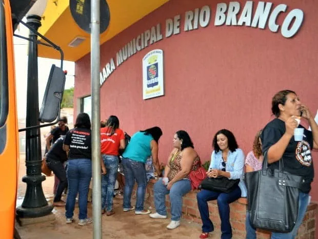 Após ajustes no edital, Câmara reabre concurso para vaga de procurador