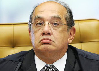 Gilmar Mendes é eleito novo presidente do TSE