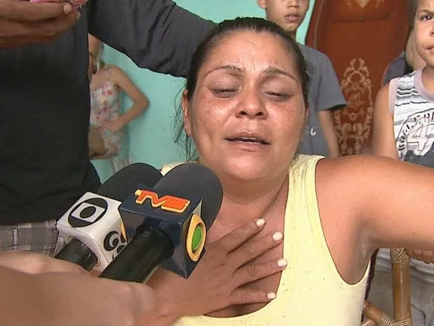 Mãe de adolescente morto diz que filho era ameaçado e pediu transferência