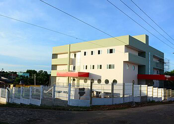 Marcus Alexandre e secretário Gemil Júnior avaliam detalhes finais do novo Barral Y Barral