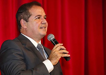 Foto: Gleilson Miranda/Secom
Rio Branco (acre)  Governador Tião Viana, acompanhado do comandante da Policia Militar Acre, Cel. Julio Cesar, particiopou da solenidade de Formatura dos 193 alunos soldados da PMAC no Teatrão.