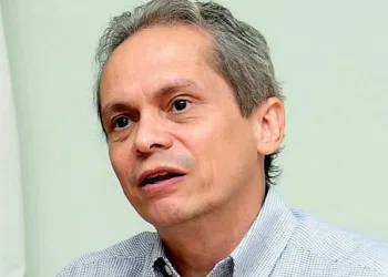 ARTIGO: Entre o impeachment e o voto