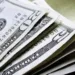 Bolsa abre em baixa na quarta-feira de cinzas; dólar e euro têm alta