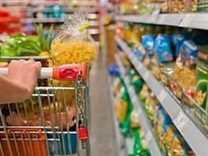 Manteiga tem alta de 8,87% e é 'vilã' da cesta básica de março na capital