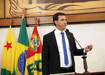 Deputado propõe que informática avançada seja colocada como tema transversal nas escolas