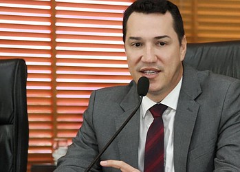 Comissão de Saúde da Aleac debate condições de trabalho de médicos em audiência pública