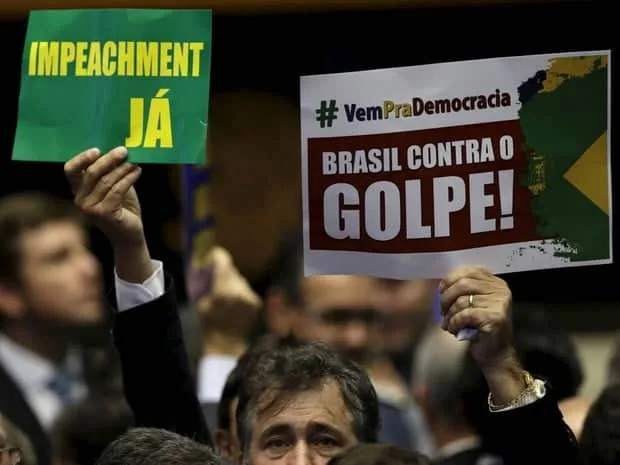 Cunha pede pressa para o processo de impeachment, mas Renan nega